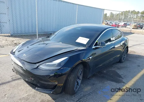 2019 Tesla Model 3 Long Range/Performance z USA, uszkodzony, nr VIN 5YJ3E1EB3KF199192